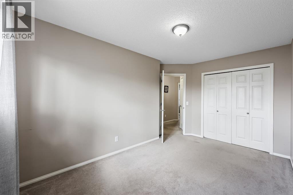 Single Family House for Sale in  Saddleridge Close NE Saddle Ridge Calgary 