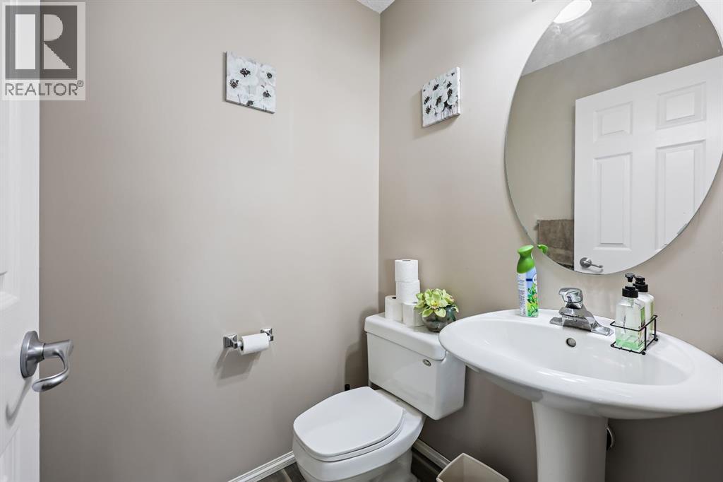 Single Family House for Sale in  Saddleridge Close NE Saddle Ridge Calgary 