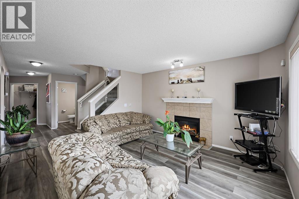 Single Family House for Sale in  Saddleridge Close NE Saddle Ridge Calgary 