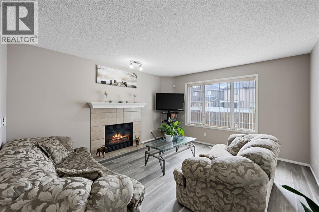 Single Family House for Sale in  Saddleridge Close NE Saddle Ridge Calgary 