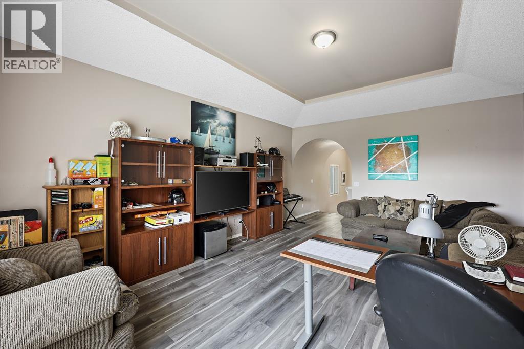 Single Family House for Sale in  Saddleridge Close NE Saddle Ridge Calgary 
