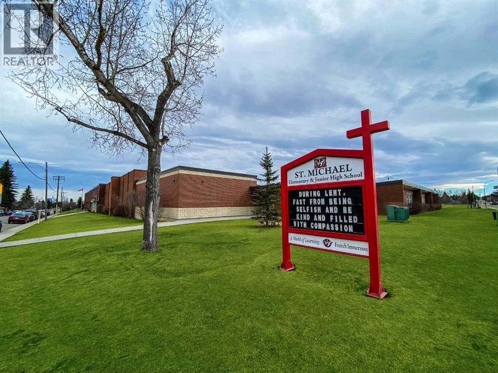 Single Family House for Sale in   Street SW Glenbrook Calgary 