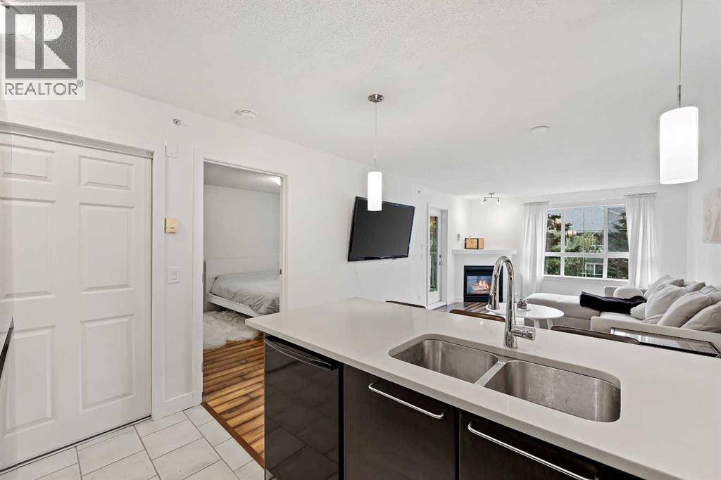 Single Family House for Sale in   Richard Court SW Lincoln Park Calgary 