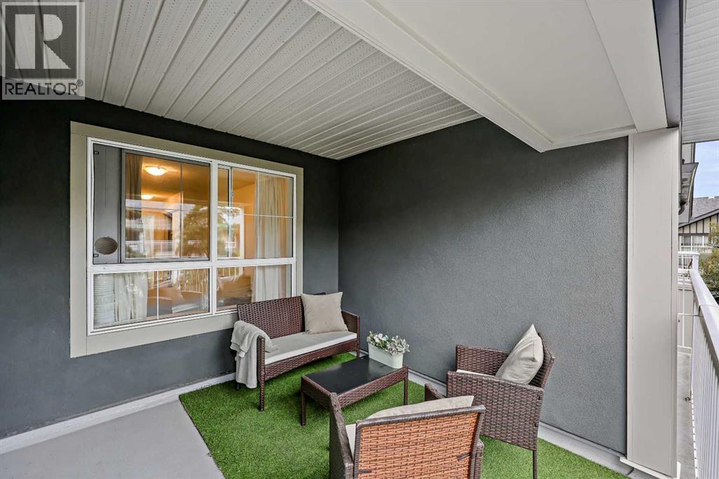 Single Family House for Sale in   Richard Court SW Lincoln Park Calgary 