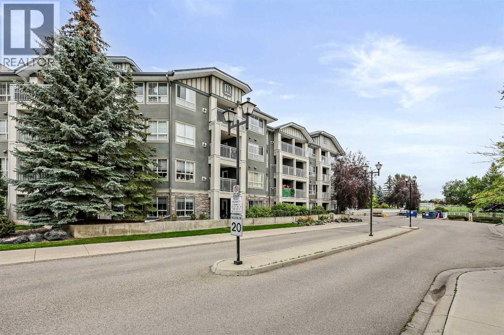 Single Family House for Sale in   Richard Court SW Lincoln Park Calgary 
