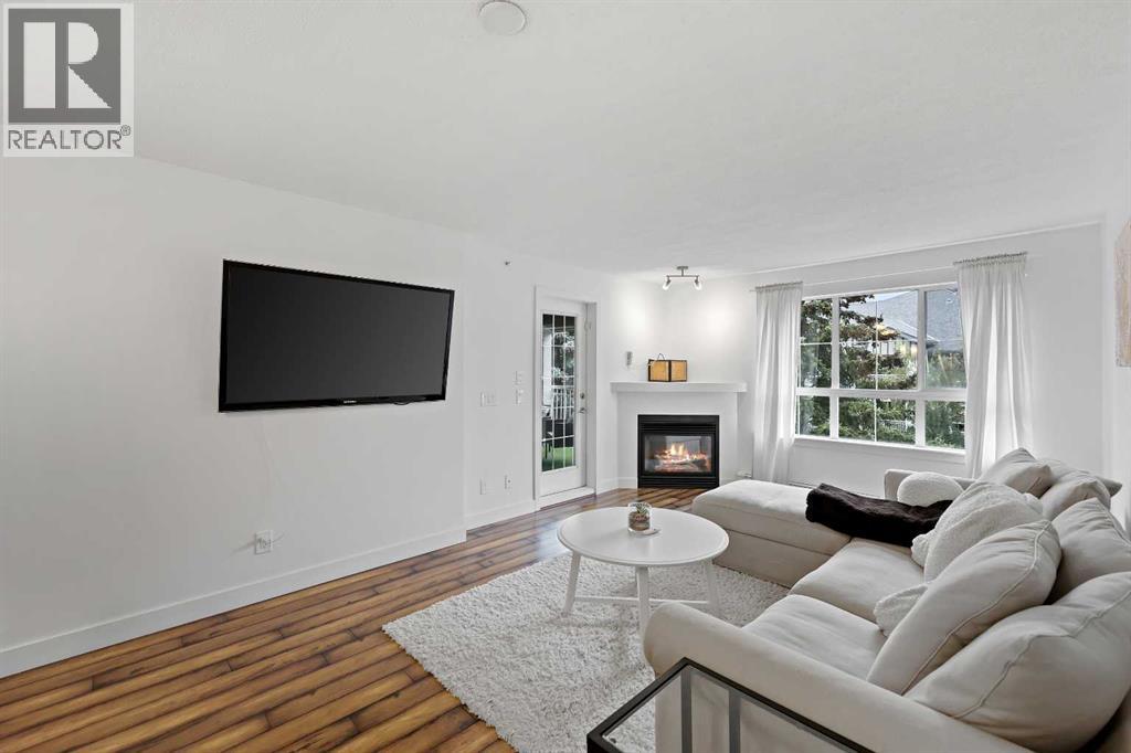 Single Family House for Sale in   Richard Court SW Lincoln Park Calgary 