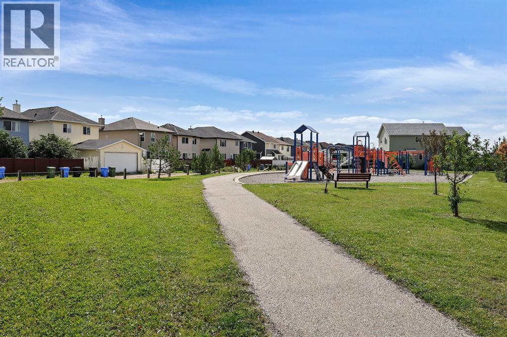Single Family House for Sale in  Saddleridge Close NE Saddle Ridge Calgary 