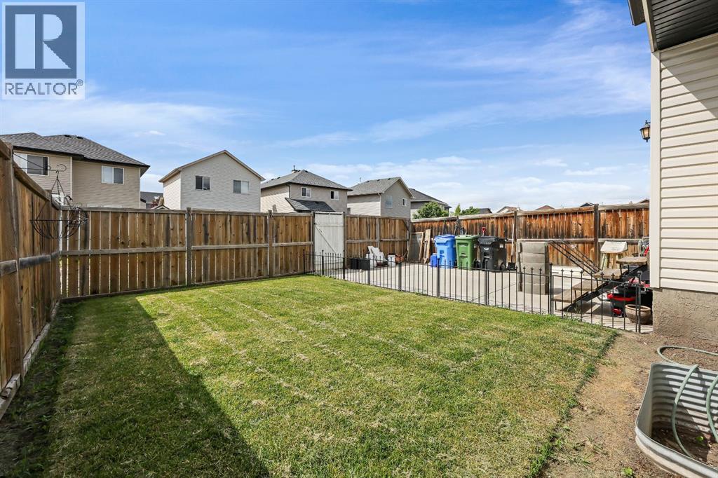 Single Family House for Sale in  Saddleridge Close NE Saddle Ridge Calgary 