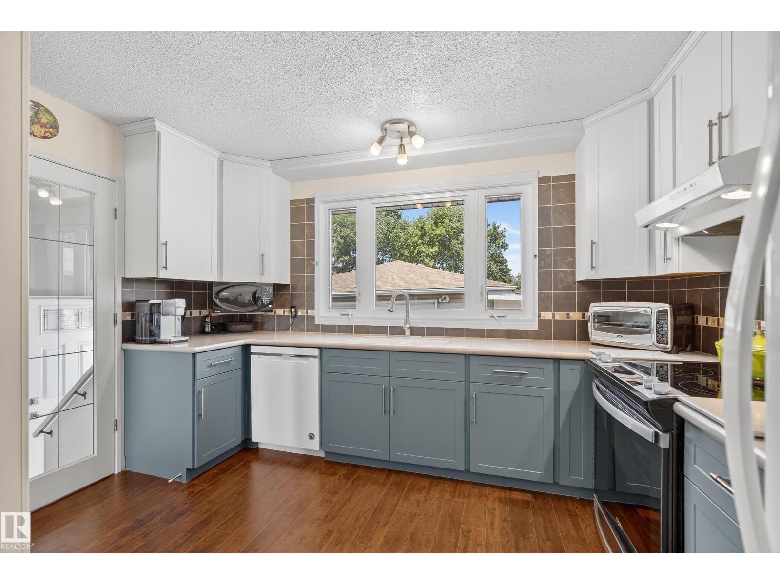 Photo 34 of 8 Gravenhurst Cr, Sherwood Park AB