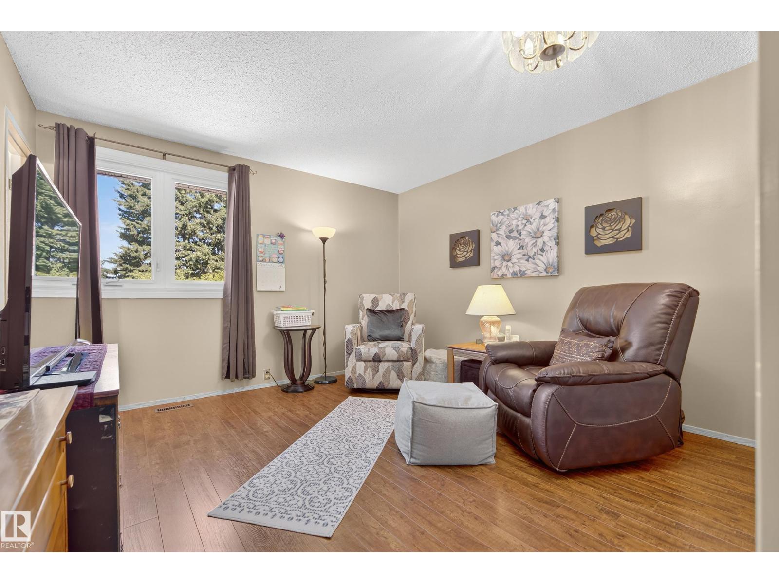 Photo 53 of 8 Gravenhurst Cr, Sherwood Park AB