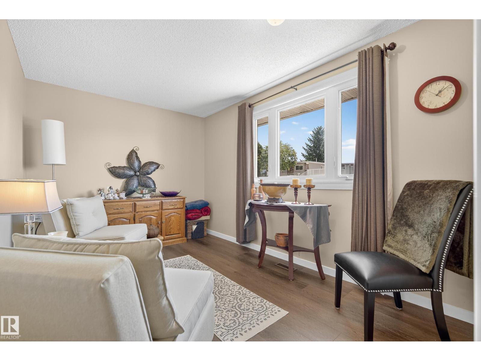 Photo 27 of 8 Gravenhurst Cr, Sherwood Park AB