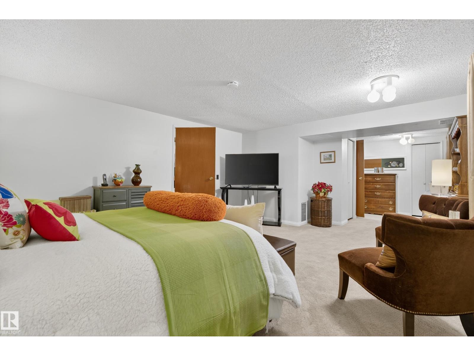 Photo 37 of 8 Gravenhurst Cr, Sherwood Park AB