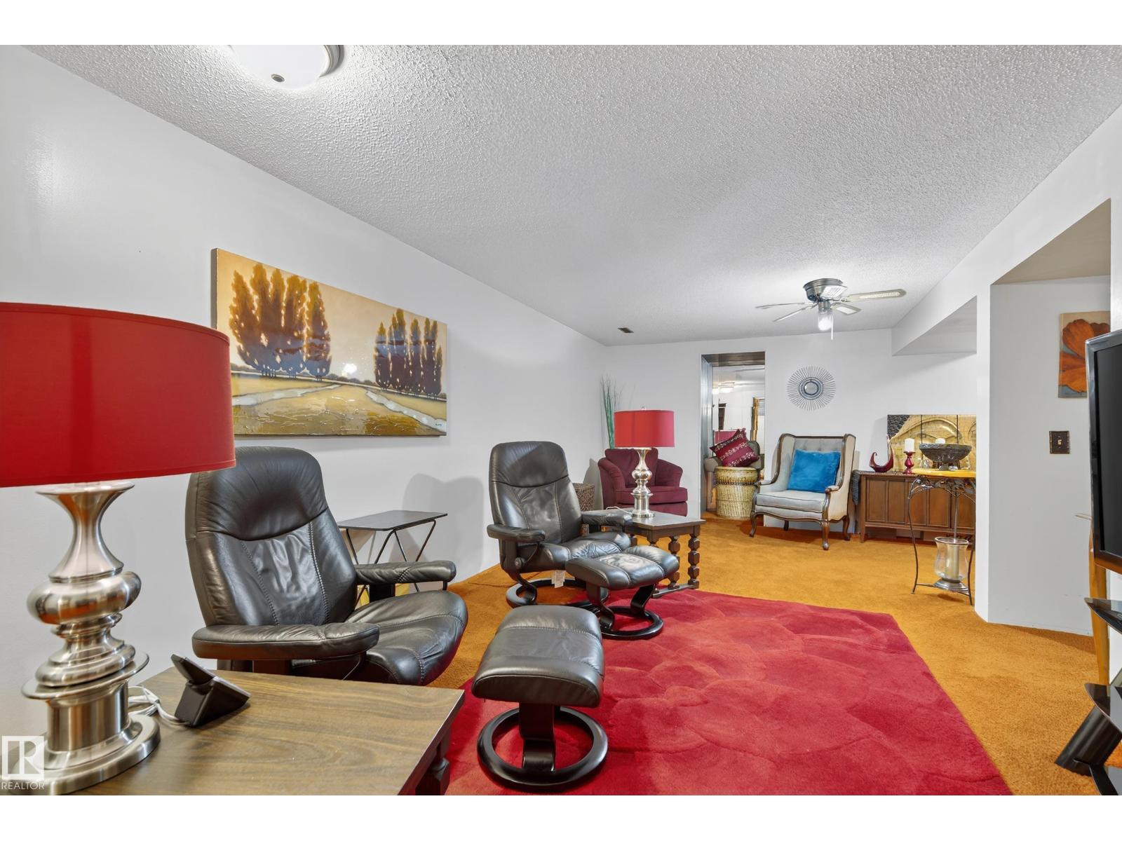 Photo 16 of 8 Gravenhurst Cr, Sherwood Park AB