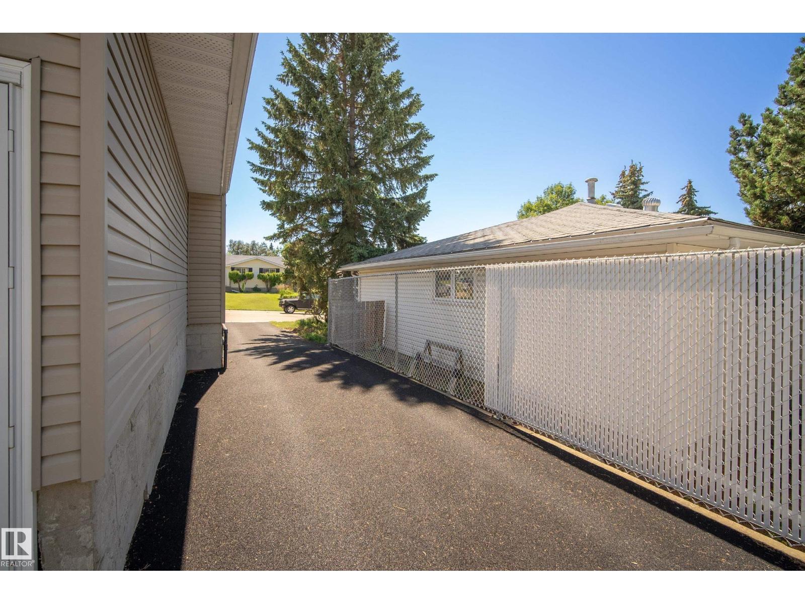 Photo 46 of 8 Gravenhurst Cr, Sherwood Park AB