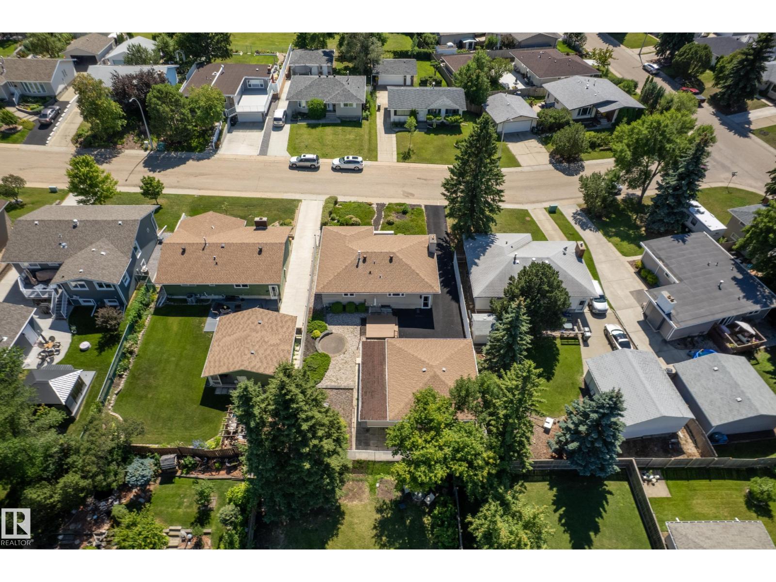 Photo 36 of 8 Gravenhurst Cr, Sherwood Park AB