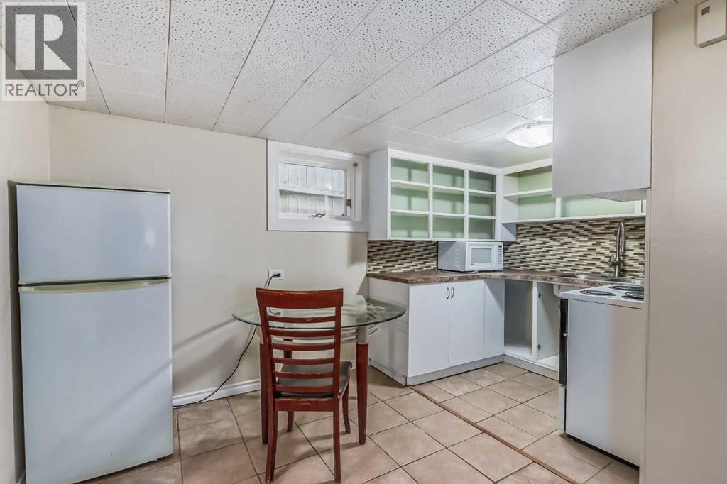 Single Family House Bungalow for Sale in  Broadview Road NW West Hillhurst Calgary 