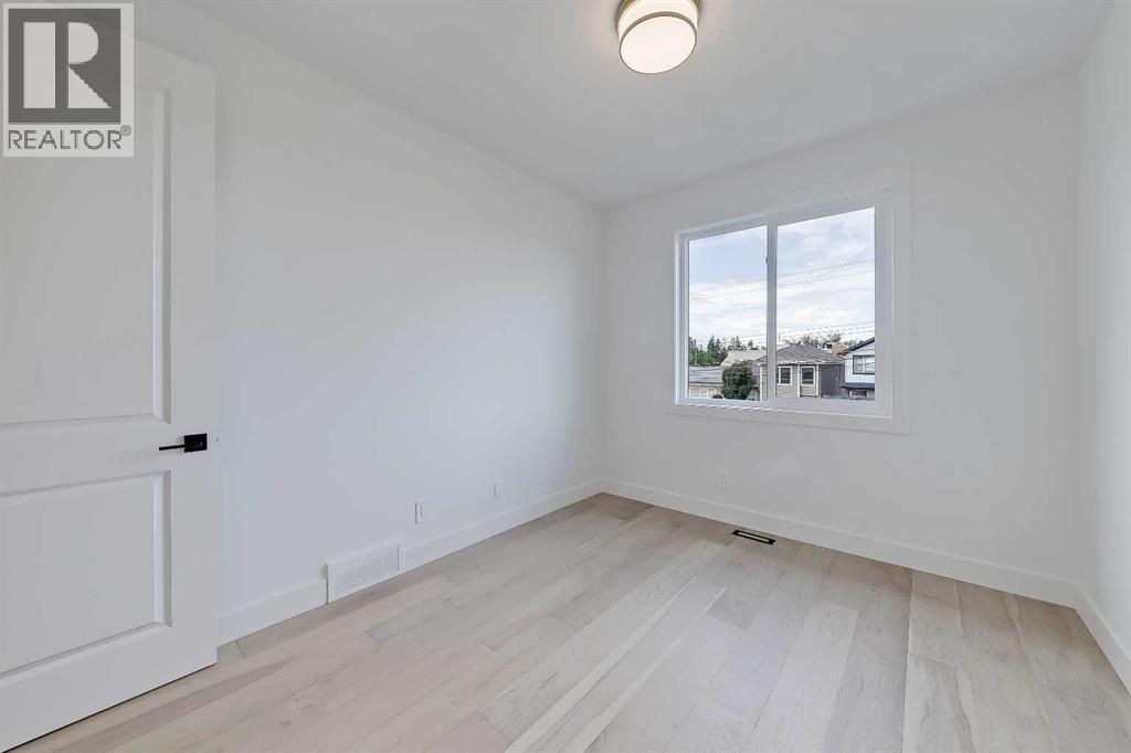 Single Family House for Sale in   Avenue NW Mount Pleasant Calgary 