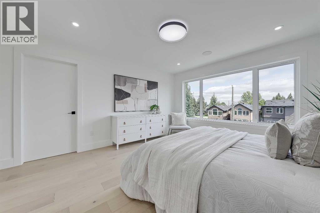Photo 35 of 5006 22 Street Sw, Calgary AB