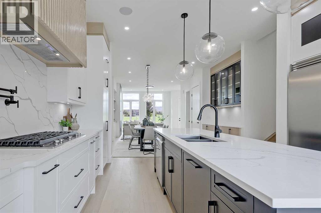 Photo 10 of 5006 22 Street Sw, Calgary AB