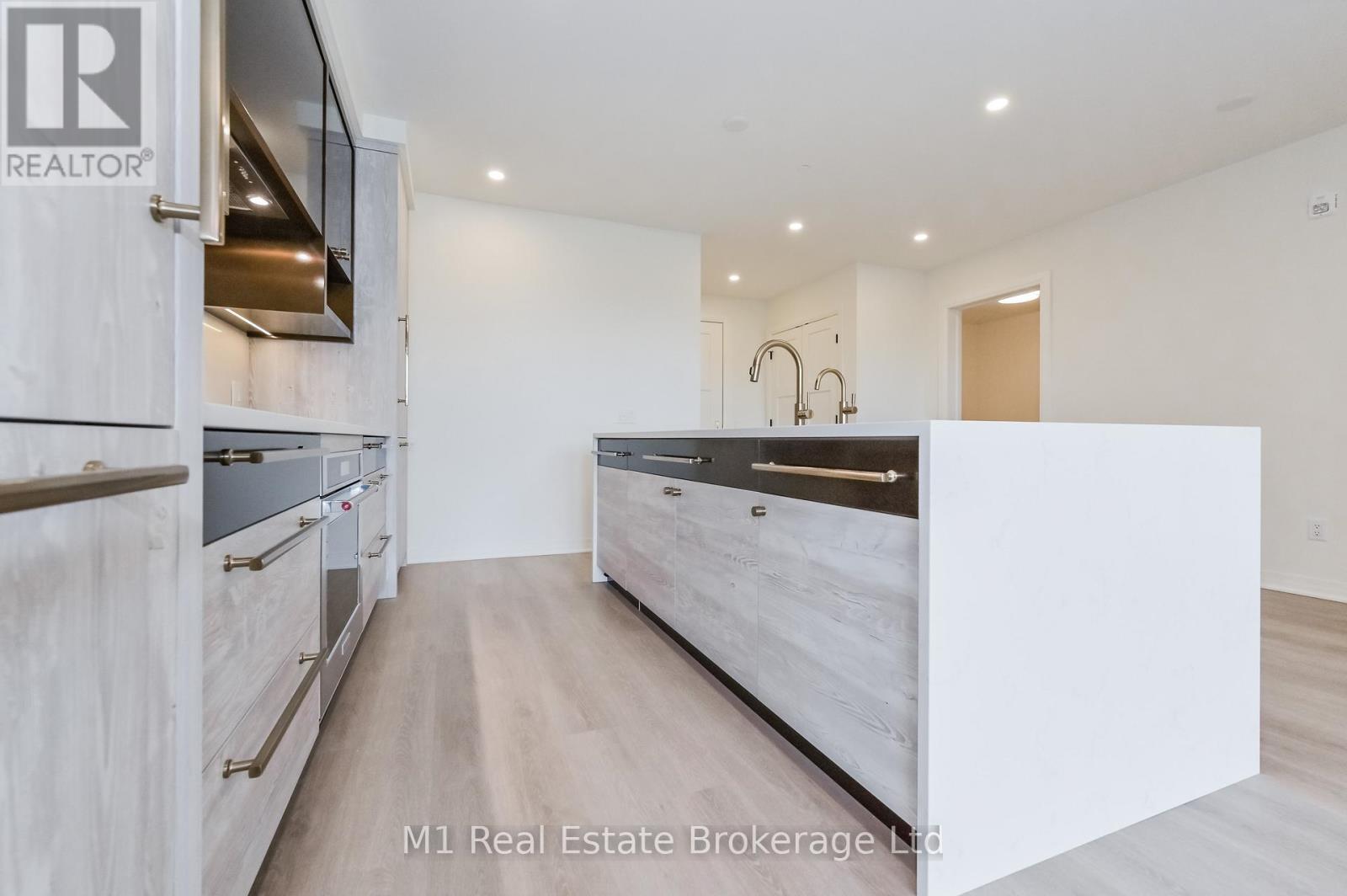Photo 18 of 402 6523 Wellington 7 Road, Centre Wellington ON