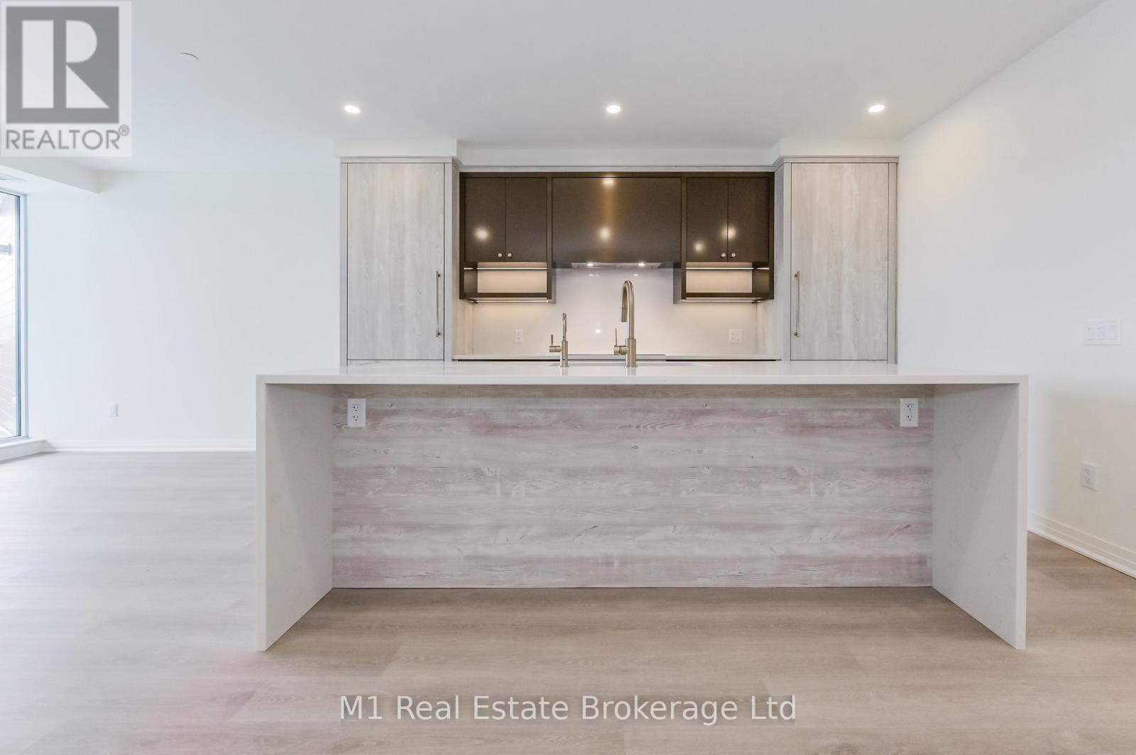 Photo 7 of 402 6523 Wellington 7 Road, Centre Wellington ON