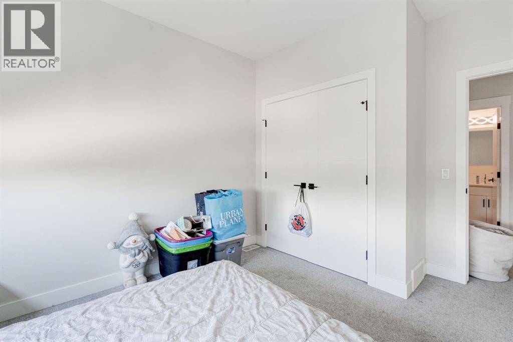 Single Family House for Sale in   Street SE Forest Lawn Calgary 