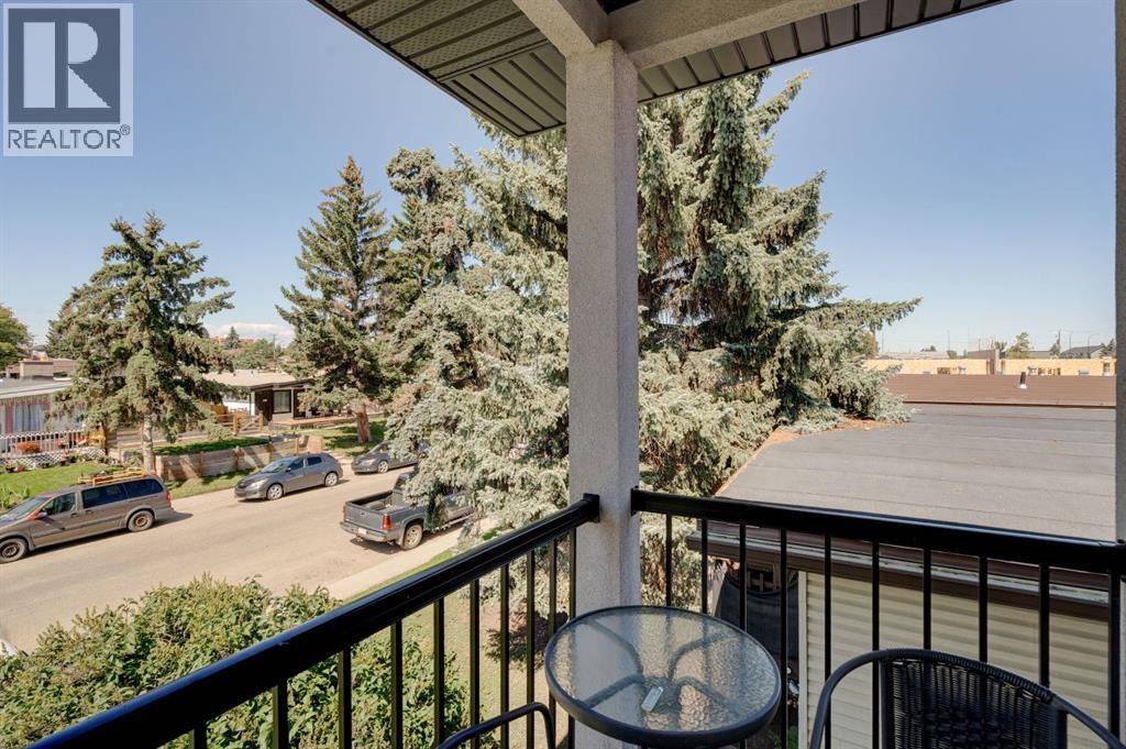 Single Family House for Sale in   Street SE Forest Lawn Calgary 
