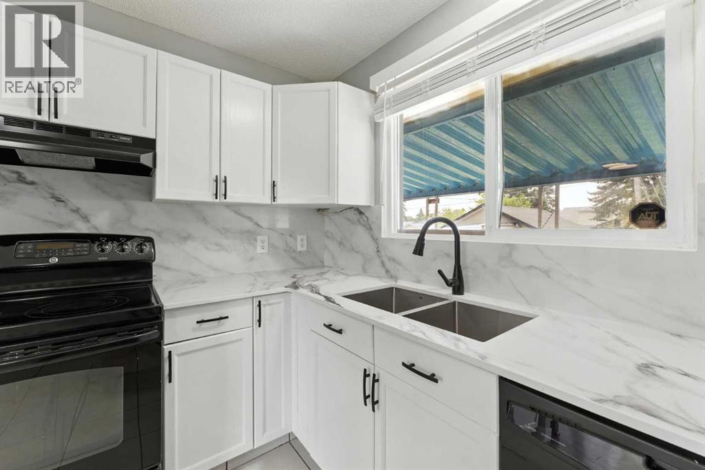 Single Family House Bungalow for Sale in  Forego Avenue SE Forest Heights Calgary 