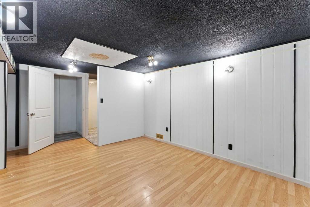Single Family House Bungalow for Sale in  Forego Avenue SE Forest Heights Calgary 
