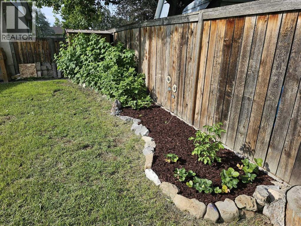 Single Family House Bungalow for Sale in  Forego Avenue SE Forest Heights Calgary 