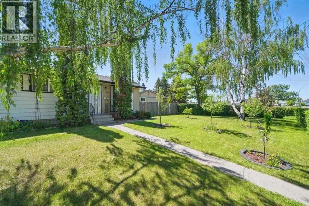 Single Family House Bungalow for Sale in  Forego Avenue SE Forest Heights Calgary 