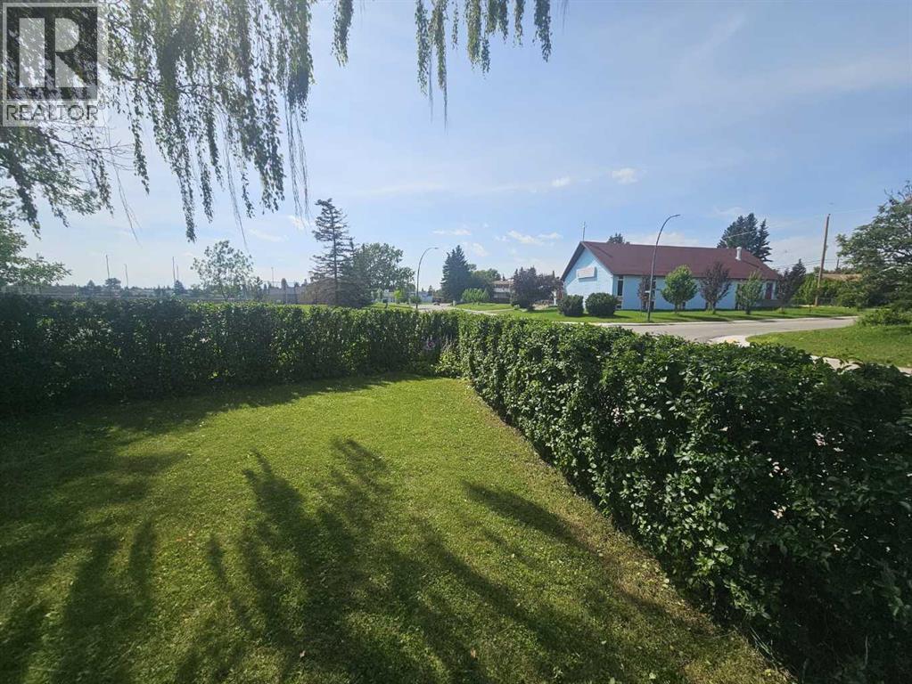Single Family House Bungalow for Sale in  Forego Avenue SE Forest Heights Calgary 