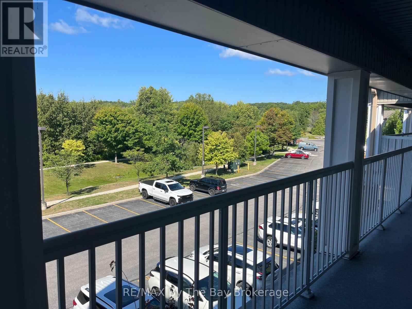 Photo 18 of 312 50 Mulligan Lane, Wasaga Beach ON