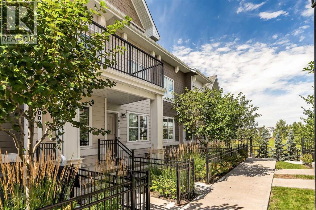 1009 Cranbrook Walk SE, Calgary, Alberta