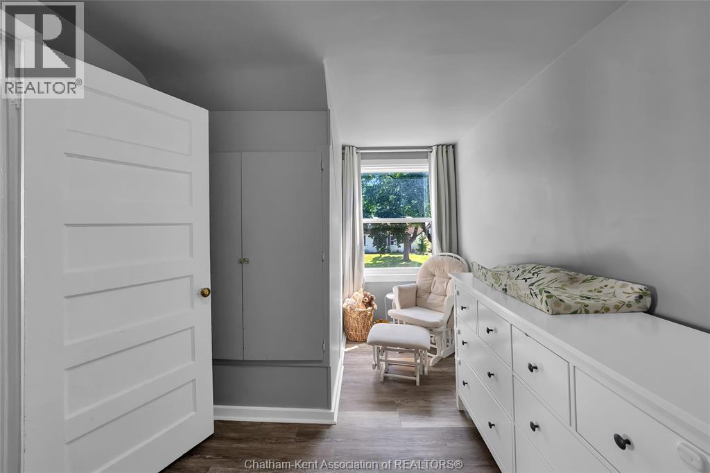 Photo 40 of 98 Mcguigan Avenue, Chatham ON