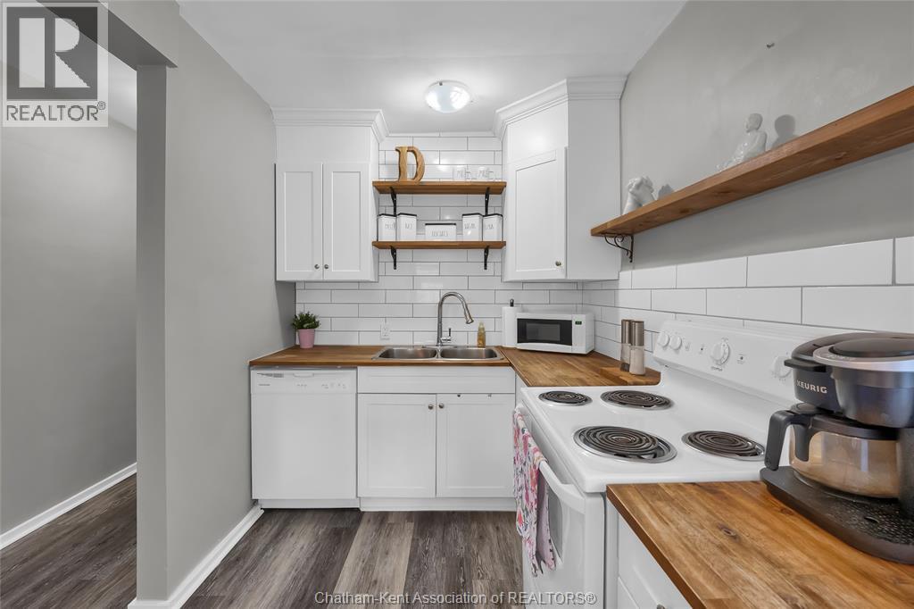 Photo 27 of 98 Mcguigan Avenue, Chatham ON