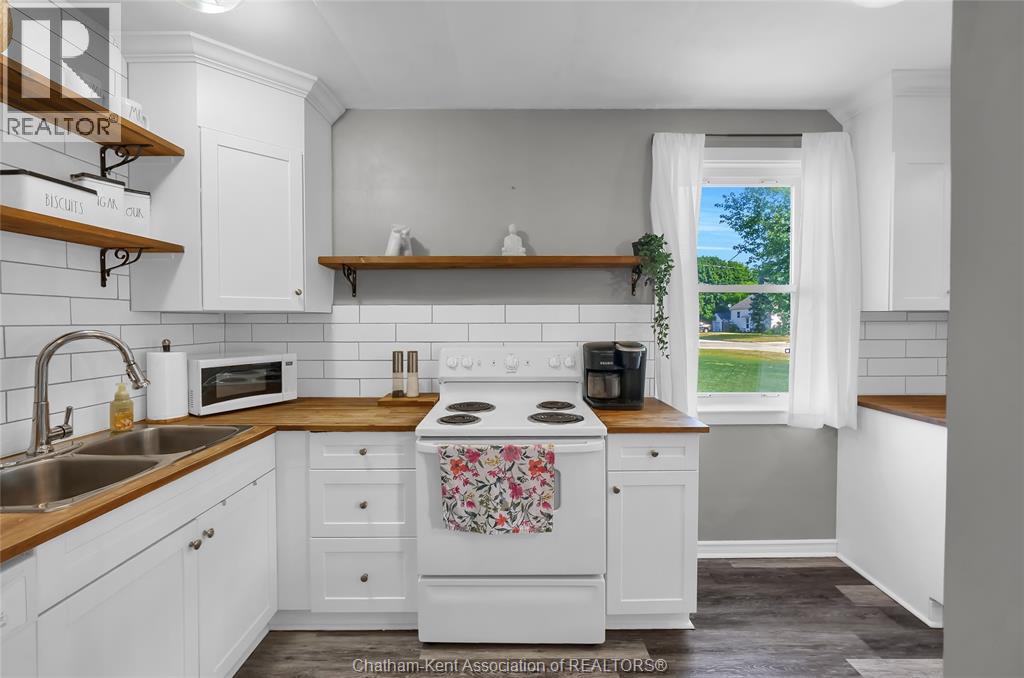 Photo 26 of 98 Mcguigan Avenue, Chatham ON
