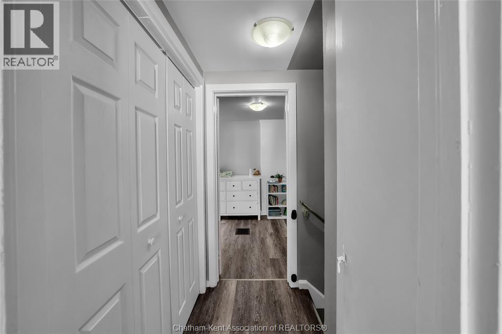 Photo 38 of 98 Mcguigan Avenue, Chatham ON