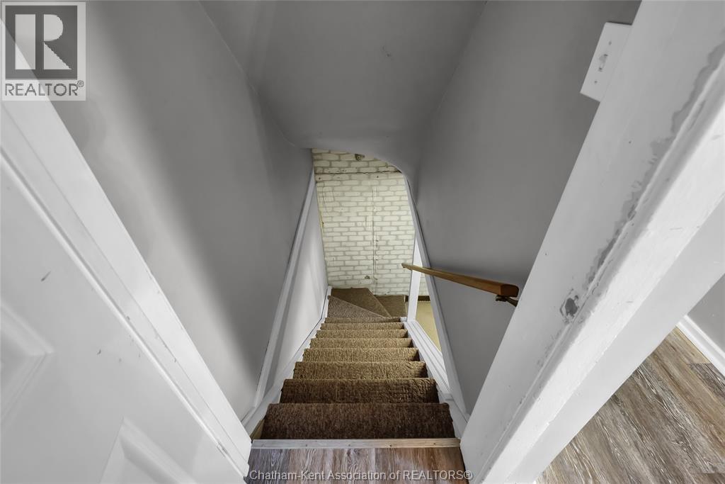 Photo 44 of 98 Mcguigan Avenue, Chatham ON