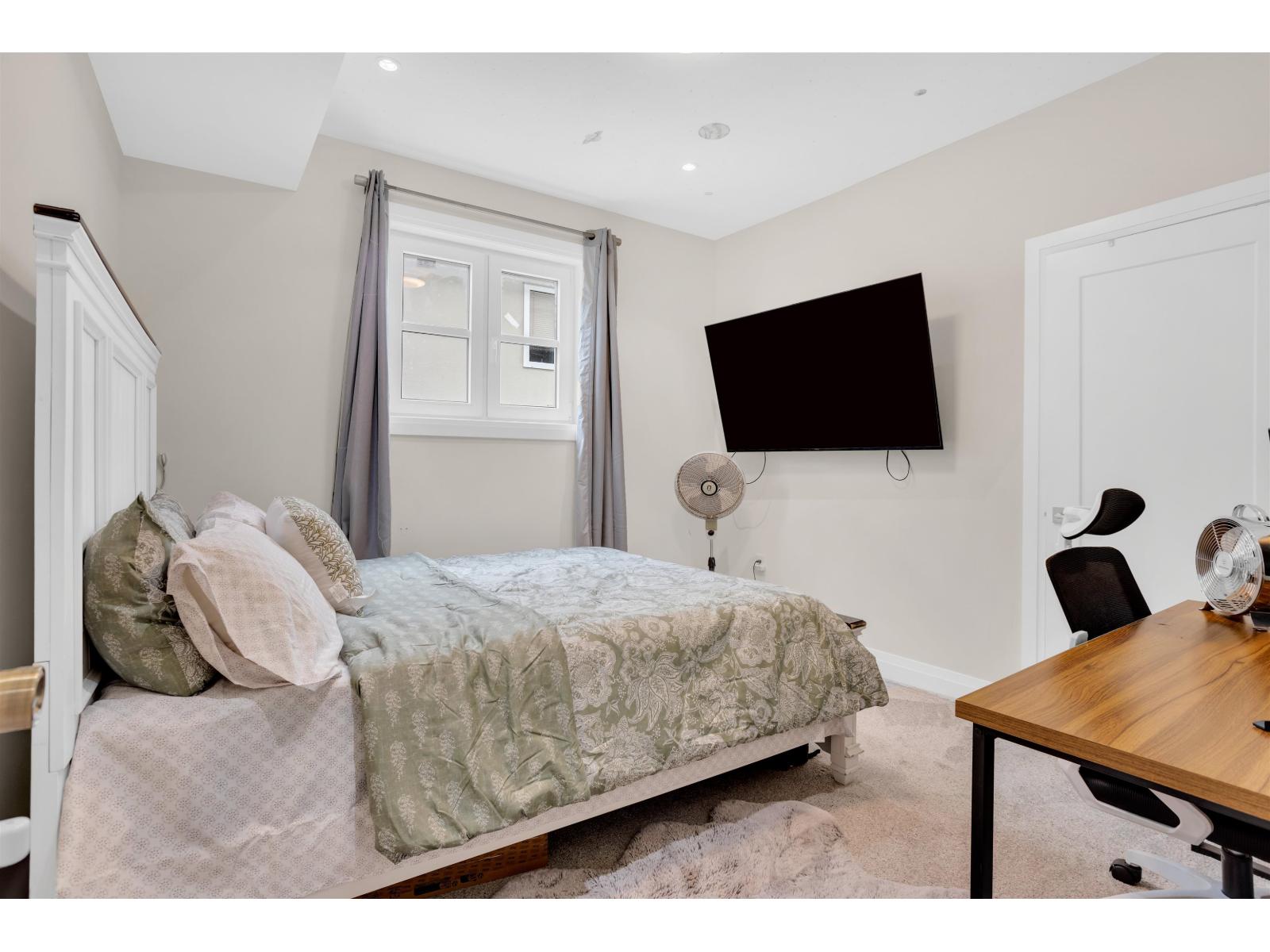 958 KEIL STREET, White Rock