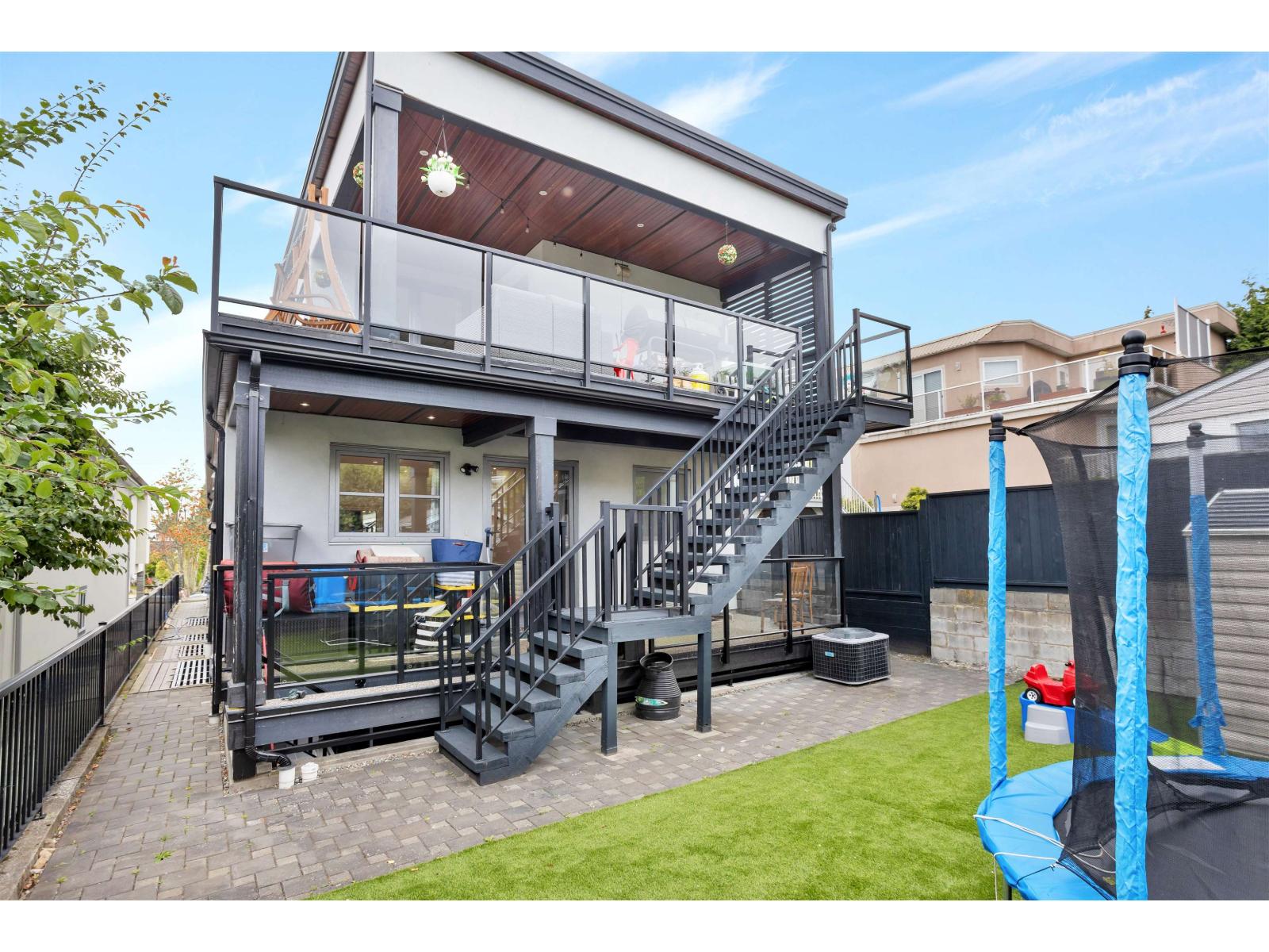 958 KEIL STREET, White Rock
