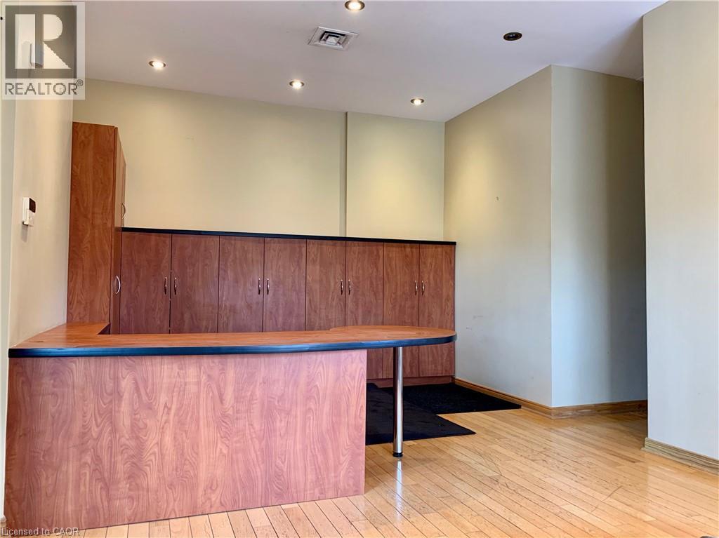 Photo 4 of 323 Kerr Street Unit 201, Oakville ON