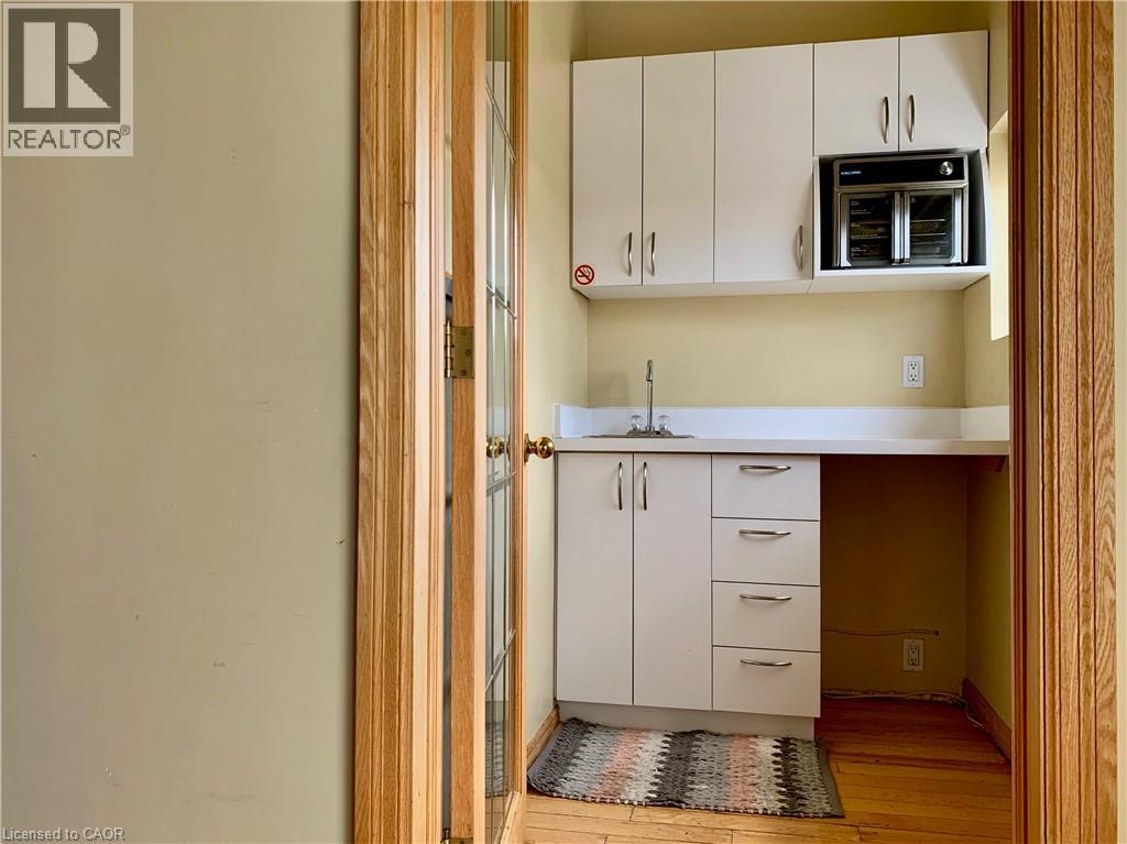 Photo 5 of 323 Kerr Street Unit 201, Oakville ON