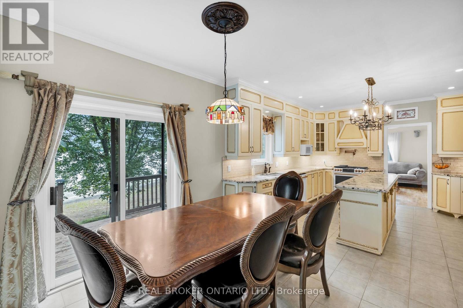 Photo 3 of 164 Baillie Avenue, Ottawa ON