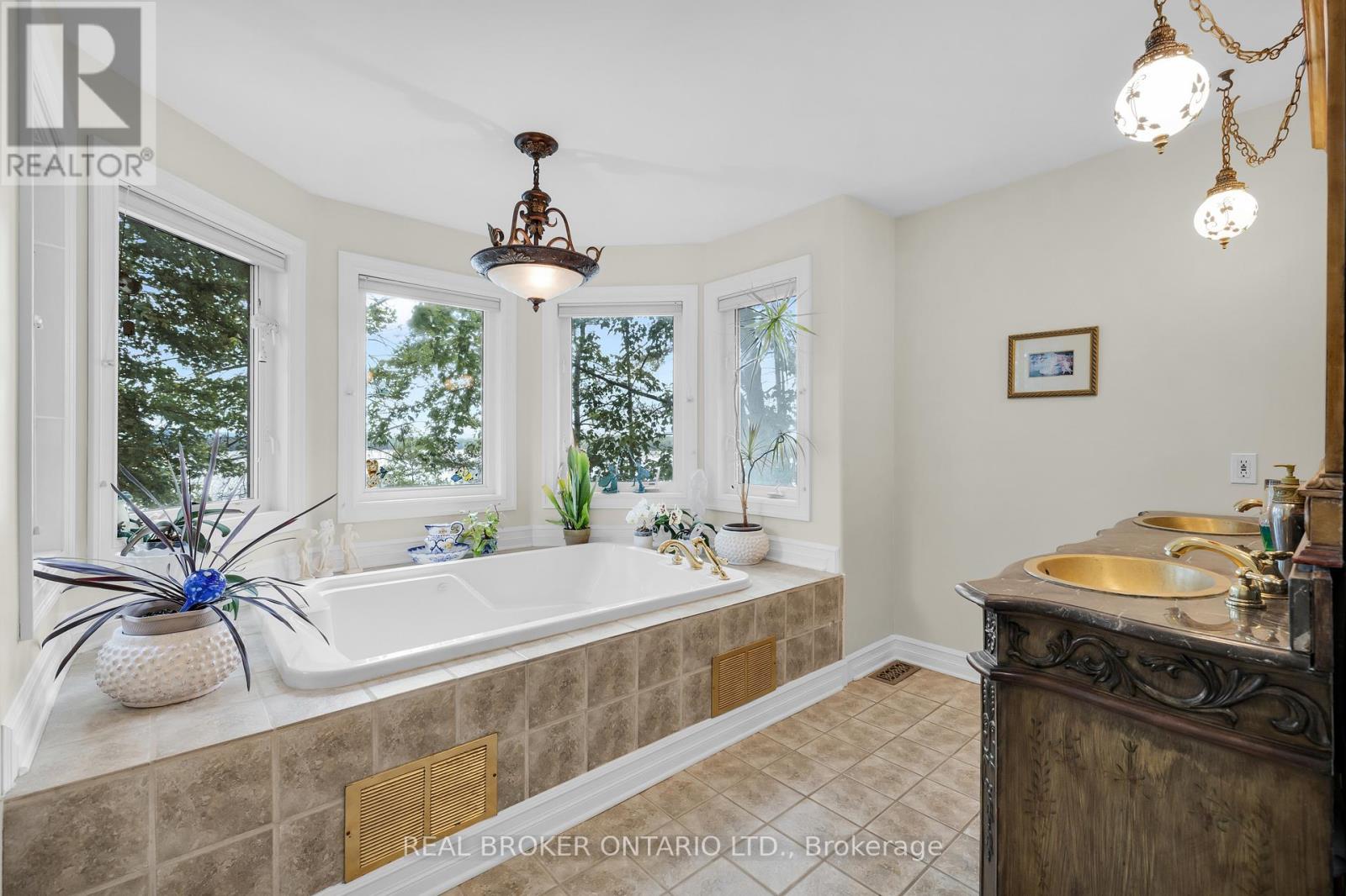 Photo 1 of 164 Baillie Avenue, Ottawa ON