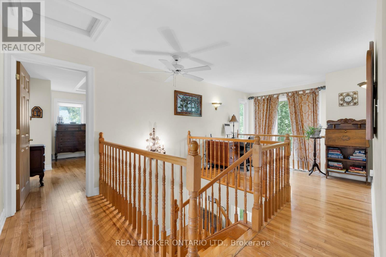 Photo 6 of 164 Baillie Avenue, Ottawa ON