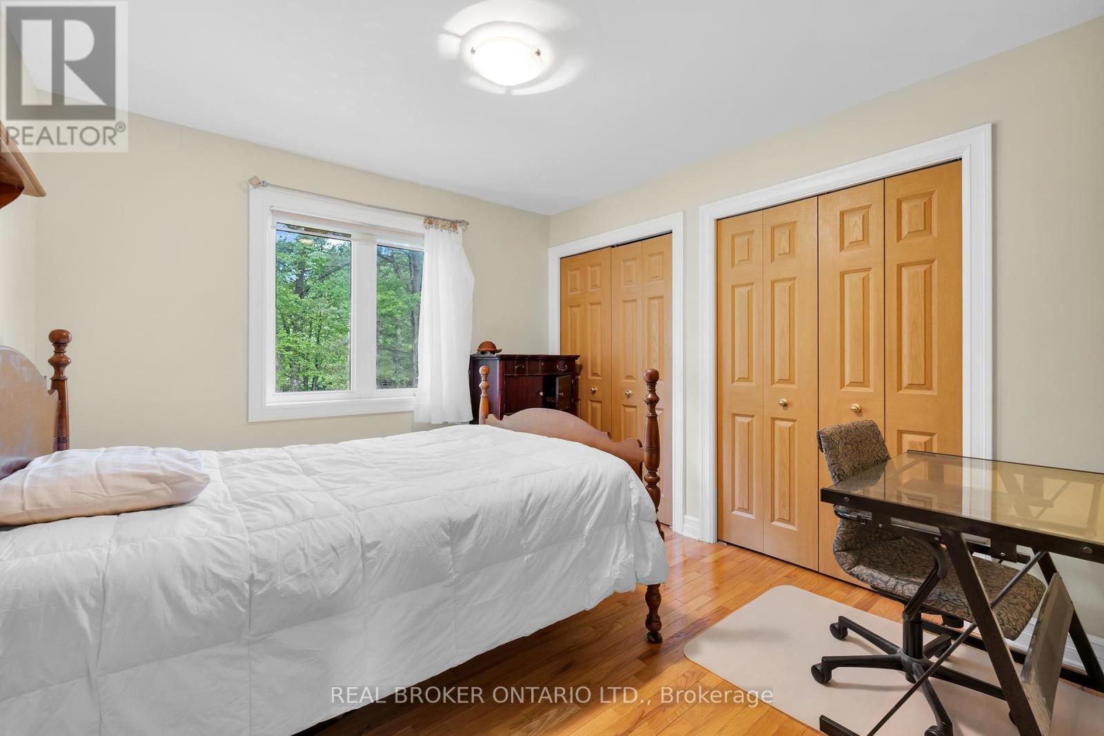 Photo 24 of 164 Baillie Avenue, Ottawa ON