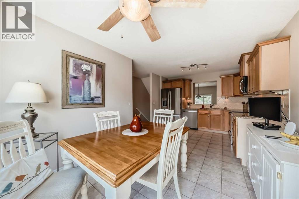 Single Family House 4 Level for Sale in  Dover Mews SE Dover Calgary 