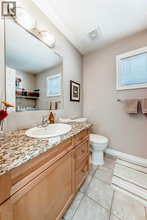 Single Family House 4 Level for Sale in  Dover Mews SE Dover Calgary 