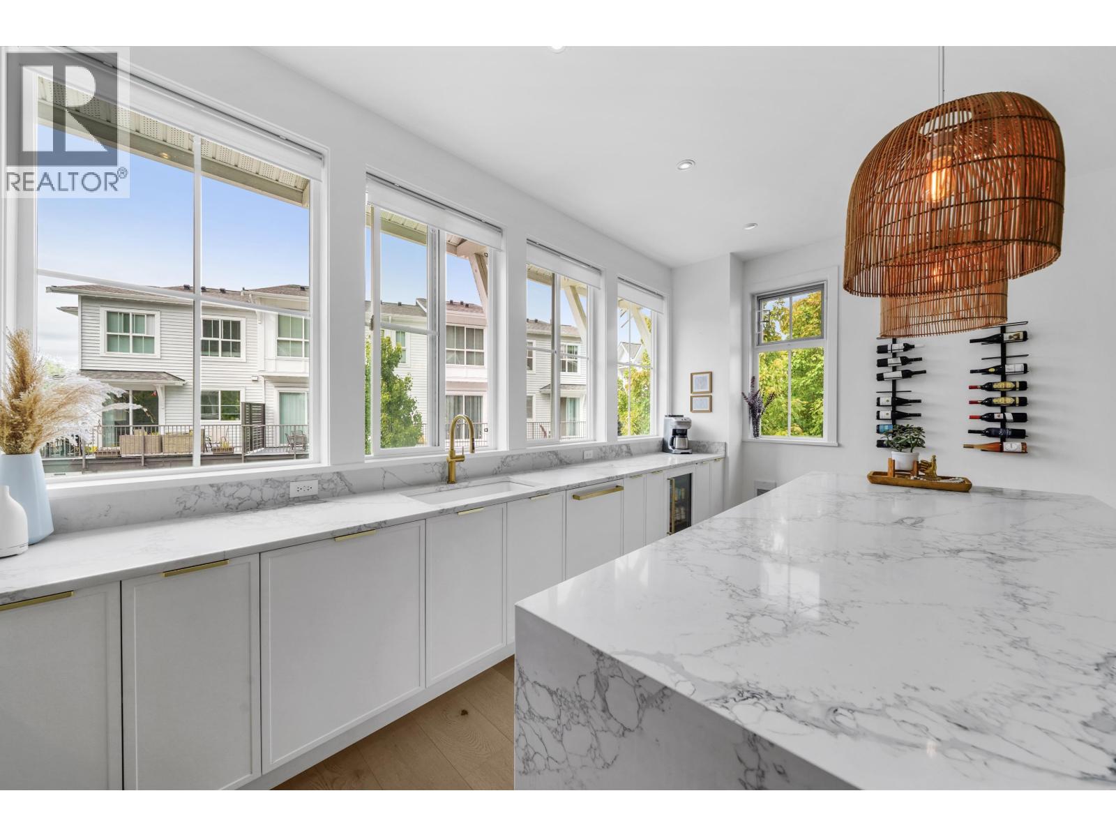 Photo 6 of 13 4638 Orca Way, Tsawwassen BC